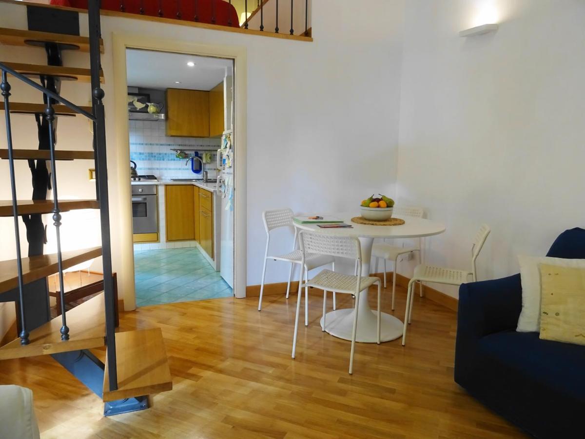 Mezzocannone Holiday House Наполи Екстериор снимка