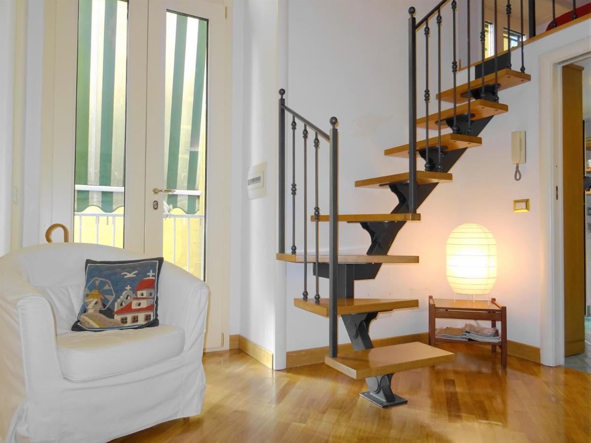 Mezzocannone Holiday House Наполи Екстериор снимка