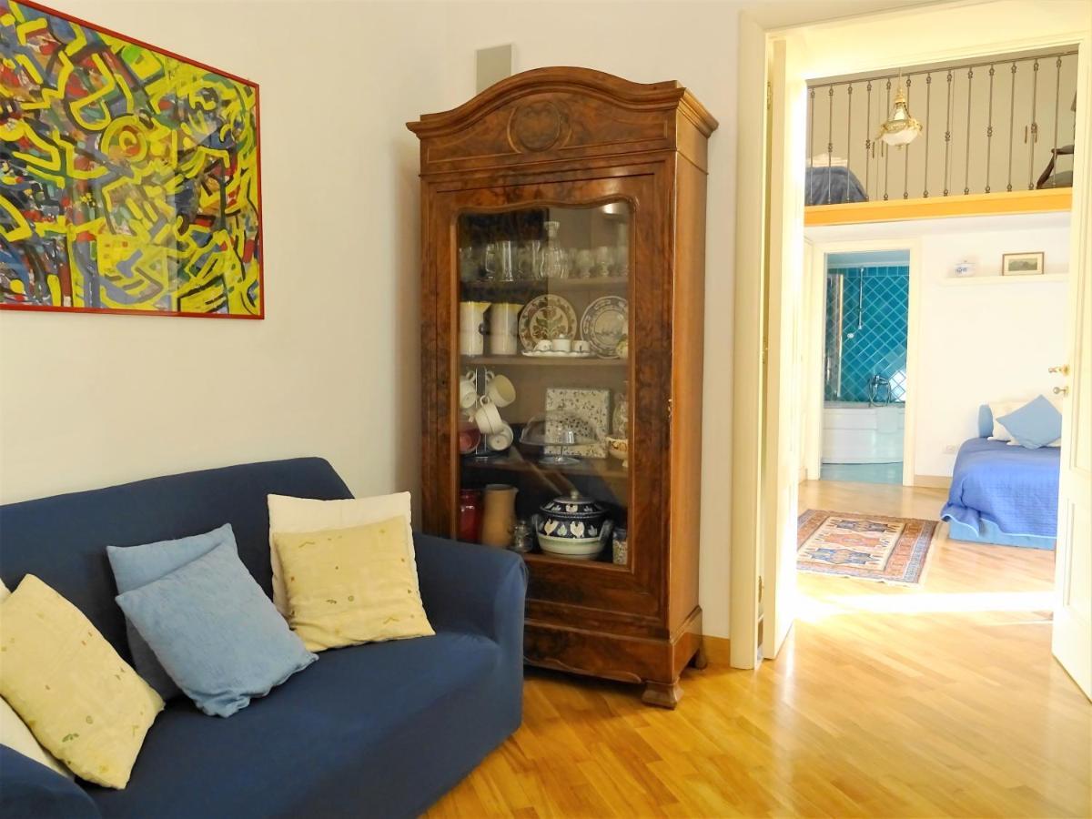 Mezzocannone Holiday House Наполи Екстериор снимка